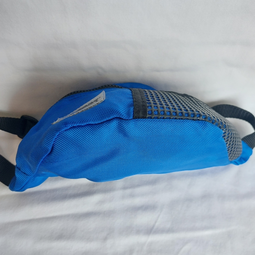 L.A. Gear Unisex Waist Fanny Pack Crossbody Bag Cobalt Royal Blue Adjustable - Picture 11 of 16